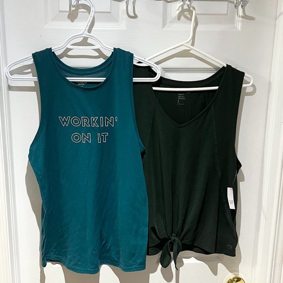 Set of 2 Muscle Tanks (Gap/Old Navy) - Picture 2 of 12